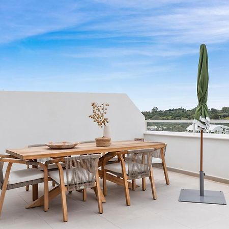 Casa Urban Gardens Apartment เอสเตโปนา ภายนอก รูปภาพ