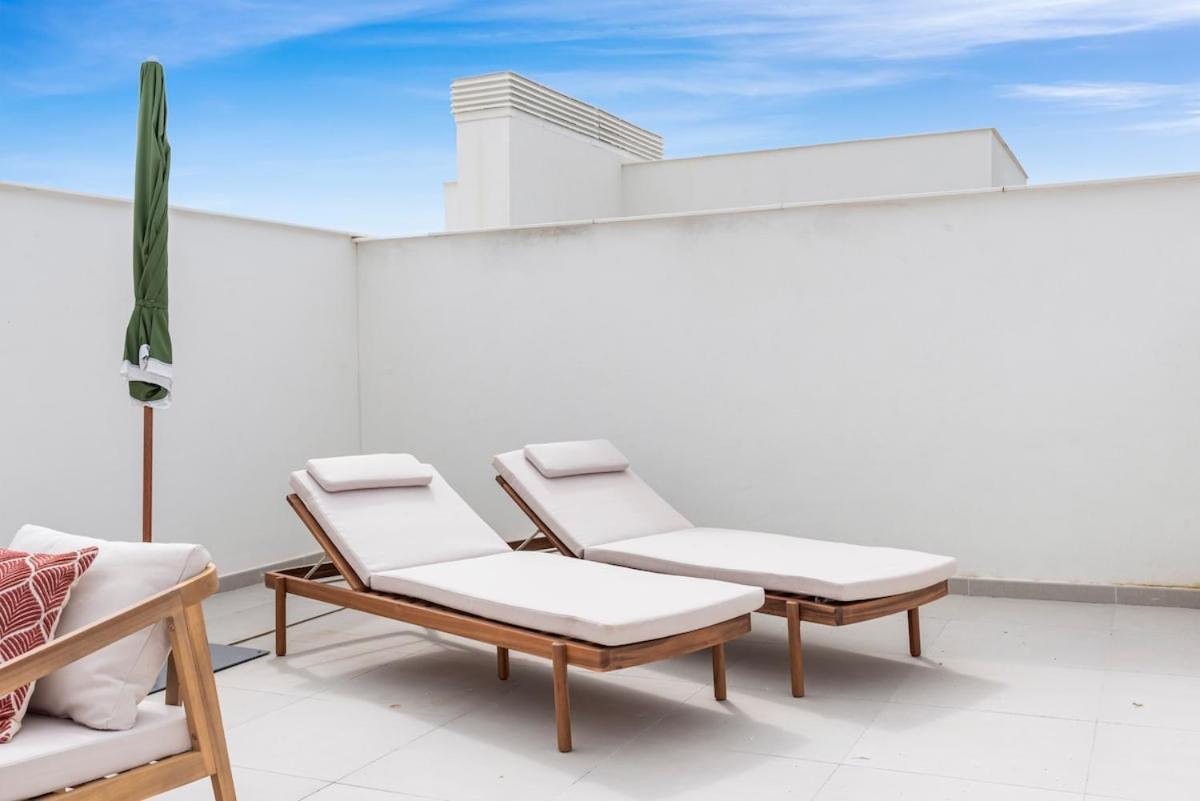 Casa Urban Gardens Apartment เอสเตโปนา ภายนอก รูปภาพ