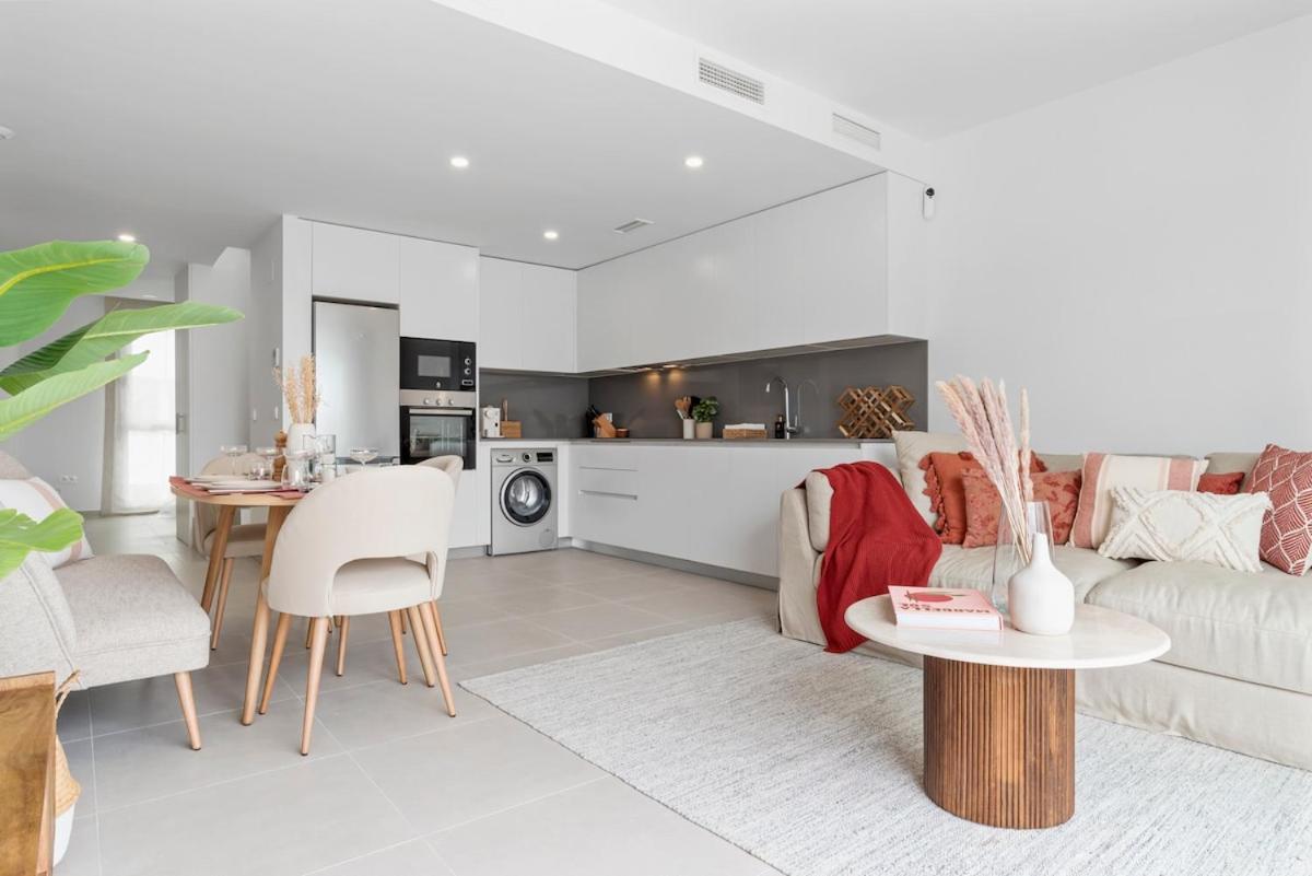 Casa Urban Gardens Apartment เอสเตโปนา ภายนอก รูปภาพ