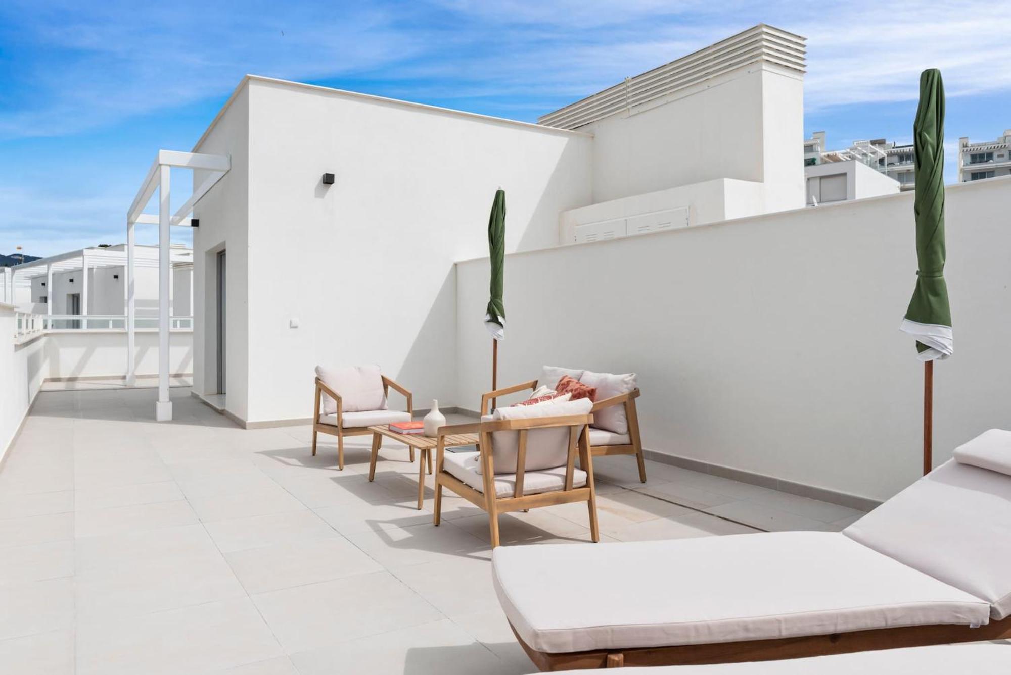 Casa Urban Gardens Apartment เอสเตโปนา ภายนอก รูปภาพ