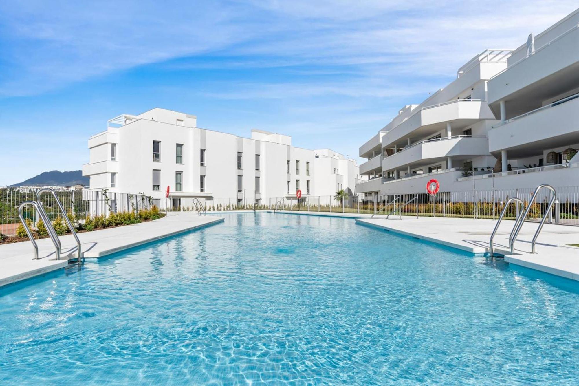 Casa Urban Gardens Apartment เอสเตโปนา ภายนอก รูปภาพ