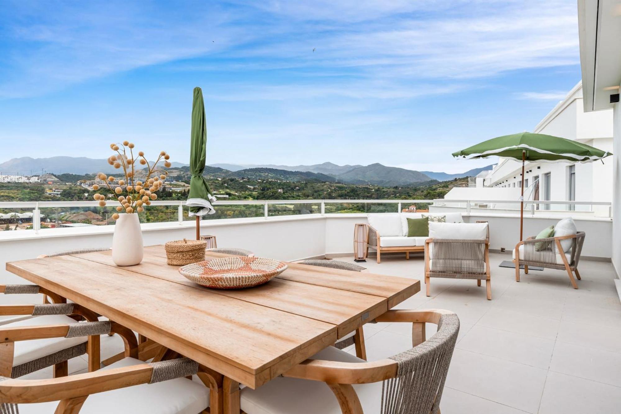 Casa Urban Gardens Apartment เอสเตโปนา ภายนอก รูปภาพ